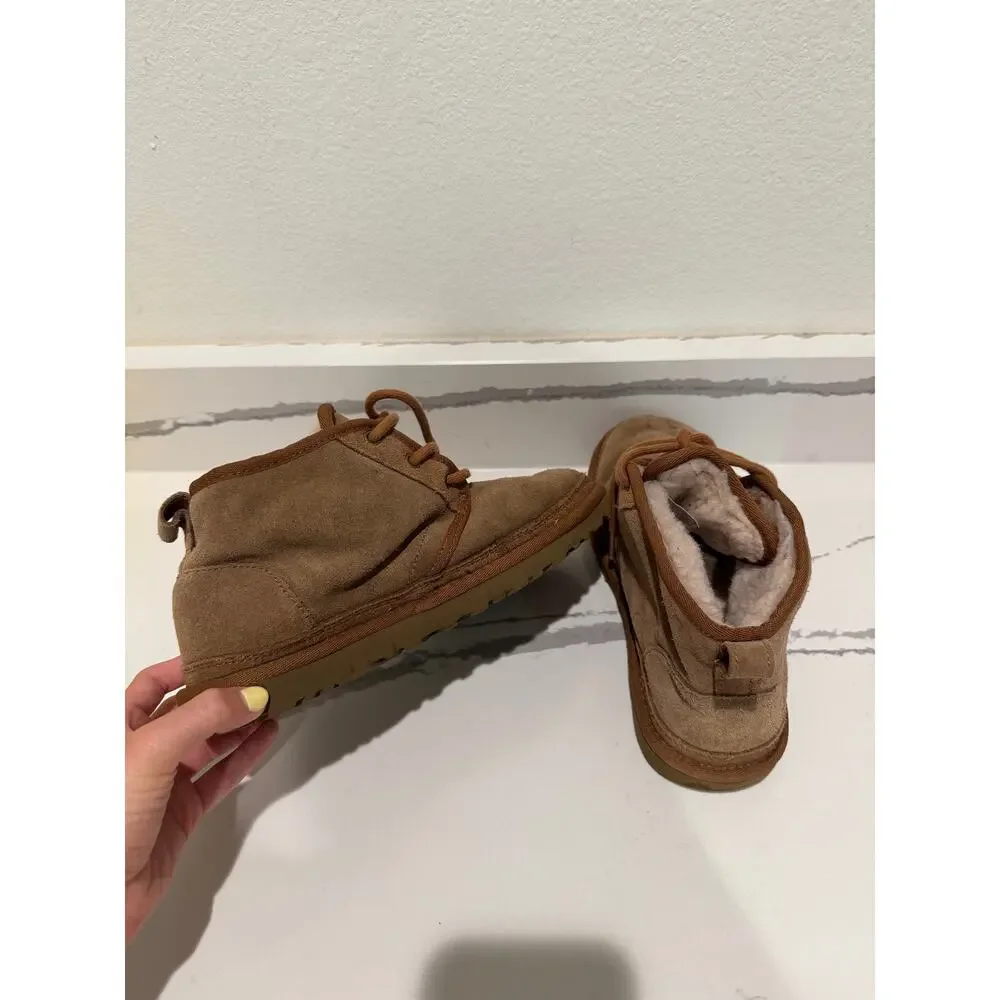 UGG Neumel Chestnut Suede Lace Up Chukka Boots Women Size 7 Winter Sheepskin